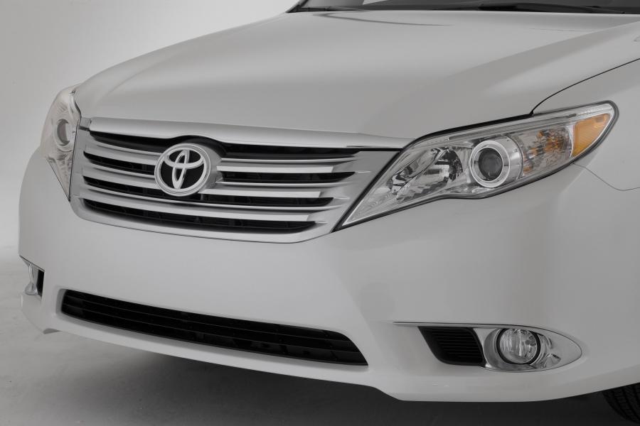Детали экстерьера Toyota Avalon (GSX30) 2011 года  (фото 73 из 84)